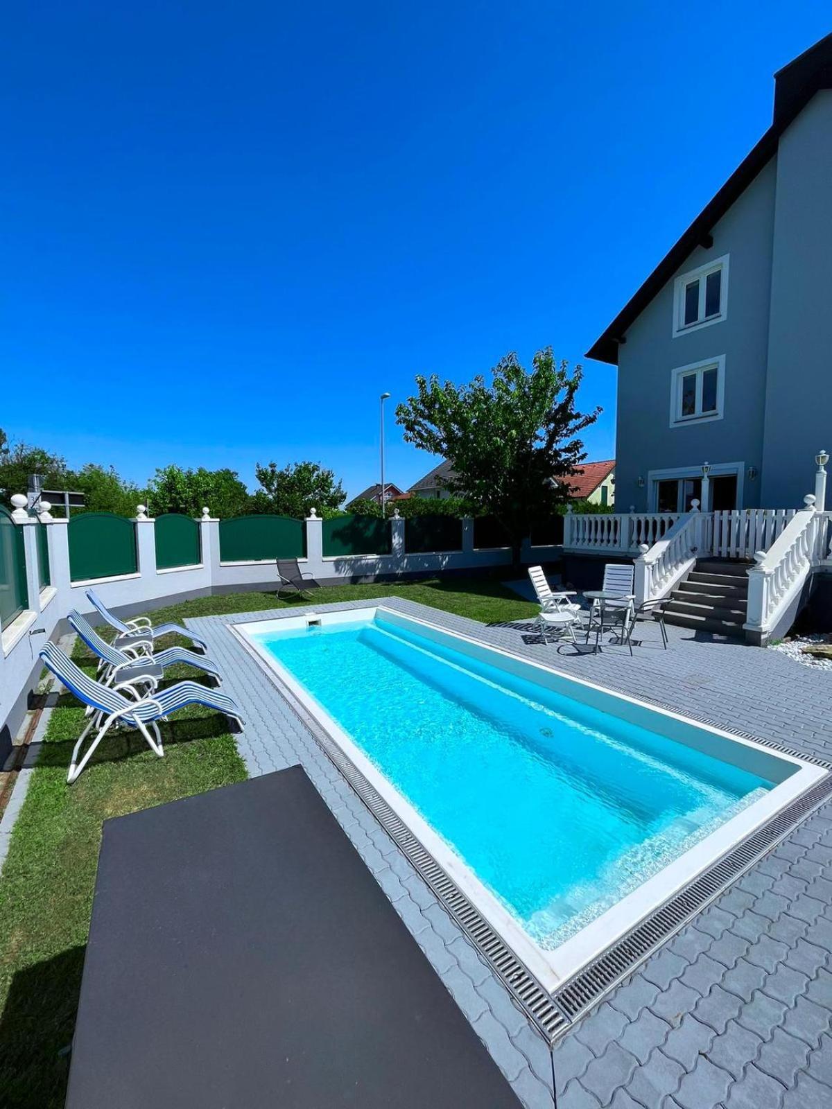 Luxurioeses Apartment Mit Pool Wien Exterior foto