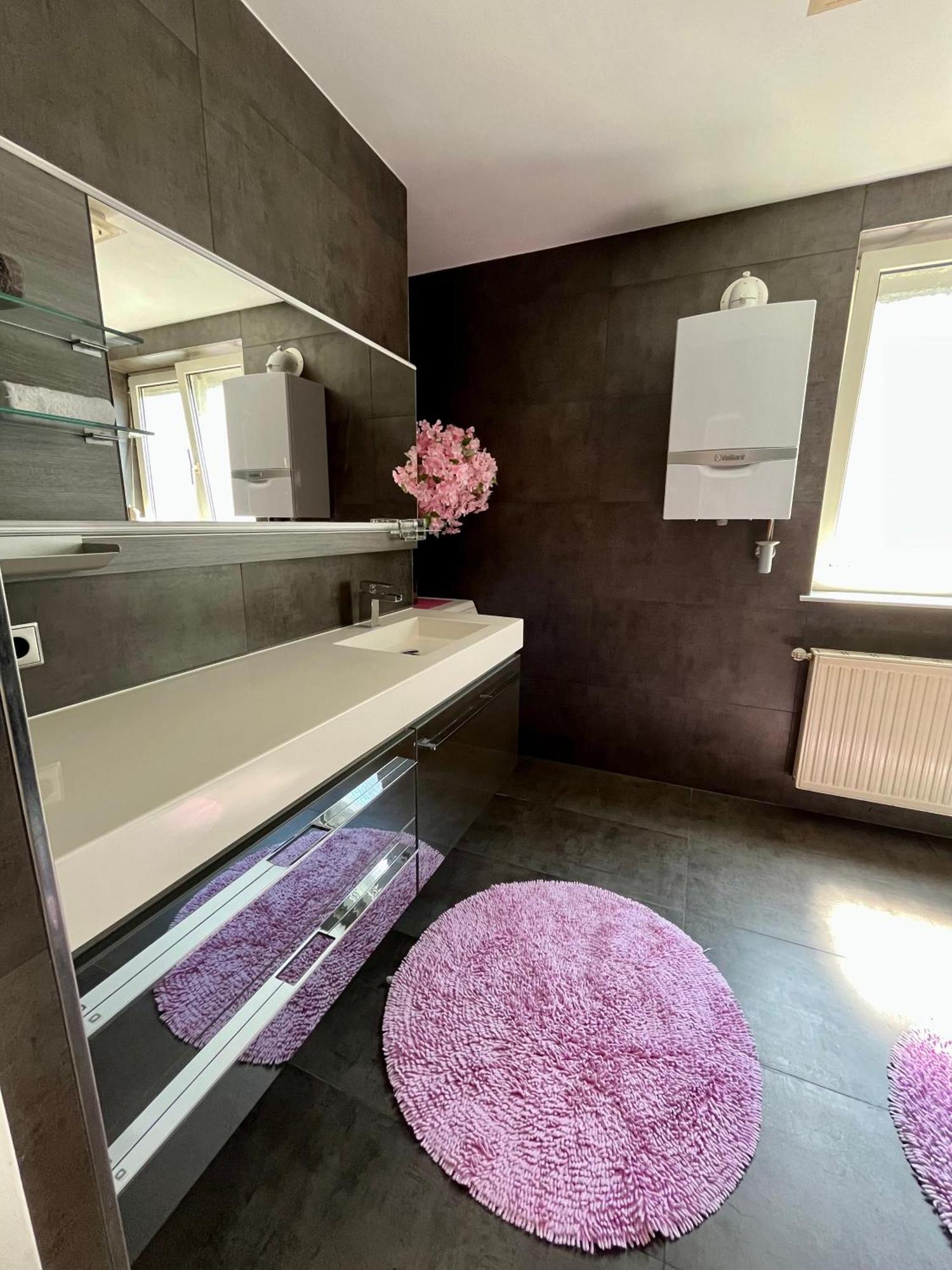 Luxurioeses Apartment Mit Pool Wien Exterior foto