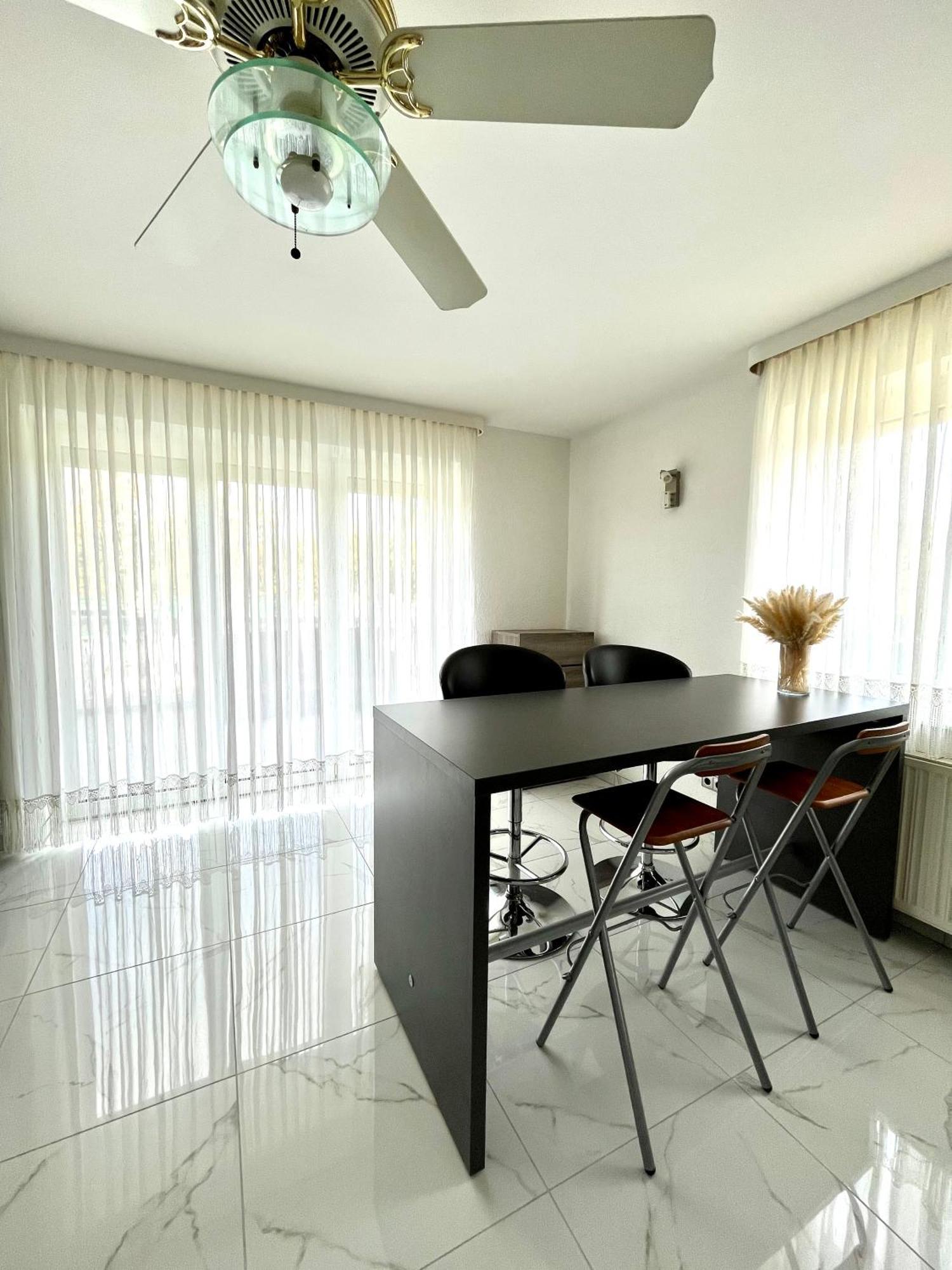 Luxurioeses Apartment Mit Pool Wien Exterior foto